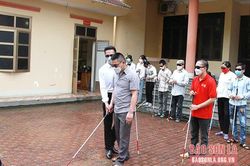 Khai giảng lớp tẩm quất, xoa bóp cổ truyền cho người khiếm thị