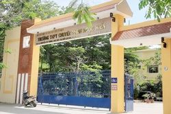 Sở GD&ĐT Cà Mau: Có việc Phó Hiệu trưởng bắt học sinh ăn thức ăn từ thùng rác