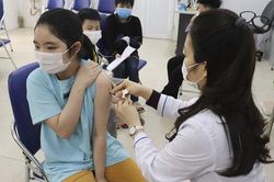 Hơn 51.000 trẻ từ 5 - dưới 12 tuổi ở Hà Nội đã tiêm vaccine COVID-19