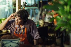 Tưởng chỉ góp vui, ai ngờ Hứa Vĩ Văn 'bầm dập' với 'Nghề siêu dễ'