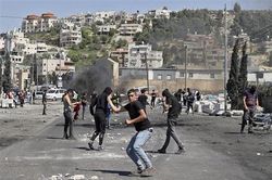 Đụng độ tái diễn giữa cảnh sát Israel và người Palestine ở đền Al-Aqsa