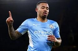 Arsenal săn đón tiền đạo bị thất sủng của Man City