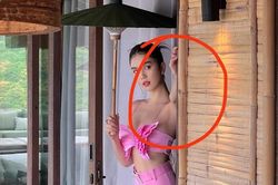 Ngọc Trinh bị bóc mẽ photoshop quá đà khiến cánh tay biến dạng