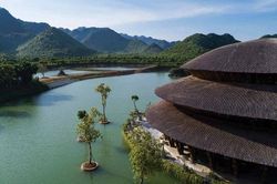 Cúc Phương 'mở cửa đại ngàn' đón khách nghỉ lễ