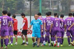 Thầy Park thiết quân luật tại U23 Việt Nam