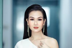 Võ Hạ Trâm trải lòng không muốn con gái theo nghề