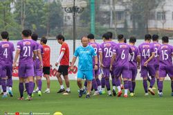HLV Park Hang Seo siết chặt kỷ luật, U23 Việt Nam tăng tốc cho SEA Games 31