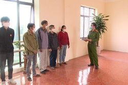 Khởi tố nhóm đối tượng sang chiết hàng trăm tấn gas trái phép