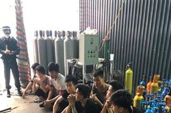 Thu giữ hàng nghìn bình 'khí cười' chuyên phục vụ quán bar, karaoke