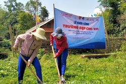 Xây dựng 2 điểm trường cho em tại huyện Điện Biên Đông