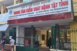 Vụ Việt Á 'thổi giá' kit test: Bắt Giám đốc CDC Nam Định và 4 thuộc cấp