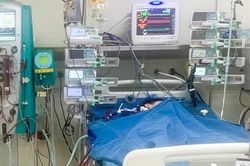 Tiền sử khỏe mạnh, bé trai 10 tuổi mắc COVID-19 nguy kịch, sốc tim, viêm cơ tim tối cấp