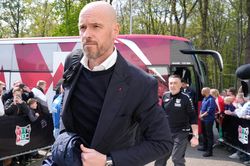 MU: Ten Hag về làm hàng xóm với Guardiola?