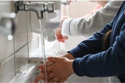 Anh công bố nguyên nhân đáng chú ý về viêm gan bí ẩn ở trẻ