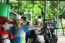 Cung thủ căng mình 'săn vàng' SEA Games 31
