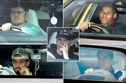 Dàn sao MU mặt như đưa đám đến sân tập trước đại chiến Chelsea