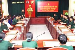 Công ty 715 trao 42 huy chương Chiến sĩ vẻ vang