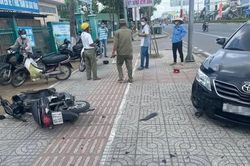 Trưởng Công an phường lái ôtô ép xe máy, bắt tên cướp giật tài sản của nữ sinh