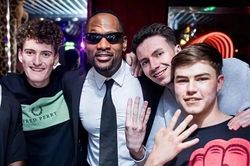 Kiếm bộn tiền nhờ đóng giả Will Smith