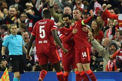 Liverpool 2-0 Villarreal: The Kop đặt một chân vào chung kết