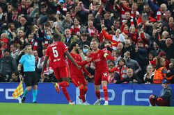 ĐIỂM NHẤN Liverpool 2-0 Villarreal: Cú 'ăn bốn' vẫy gọi Liverpool. Dấu ấn Sadio Mane