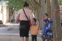 Được thuê làm bảo mẫu giá cao, cô gái gặp chuyện không ai ngờ