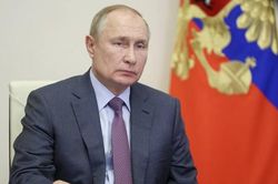 Ông Putin thề sẽ đáp trả nhanh chóng nếu có sự can thiệp vào Ukraine