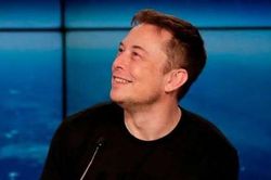 Sau Twitter, Elon Musk nói sẽ mua Cola Cola