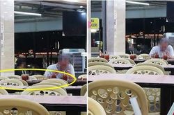 Ông cụ vào nhà hàng gọi 8 phần ăn cho những người thân 'vô hình', ai cũng cảm thương
