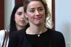 Amber Heard thất hứa