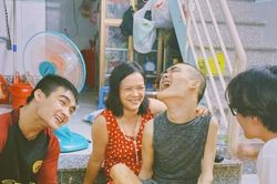 Hà Anh Tuấn giúp đỡ mẹ đơn thân nuôi 2 con bị khiếm khuyết