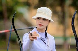 Hot girl bắn cung Ánh Nguyệt bật mí bài tập luyện 'thần kinh thép'