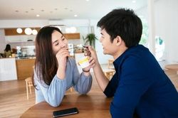 Hiểu người khác là niềm vui, được người khác thấu hiểu cũng là niềm hạnh phúc