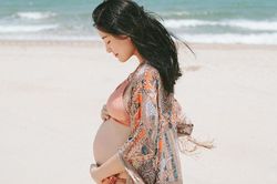 Kathy Uyên khoe ảnh mẹ bầu rạng rỡ, CĐM hết lời khen ngợi