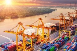 Xuất siêu 2,53 tỷ USD trong 4 tháng đầu năm