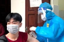 Tiêm bổ sung/nhắc lại hơn 31 nghìn liều vắc xin phòng COVID-19 cho người trên 18 tuổi