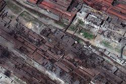 Ảnh vệ tinh nhà máy Azovstal bị tàn phá