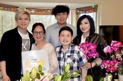 Trizzie Phương Trinh cùng các con tổ chức sinh nhật cho mẹ Bằng Kiều