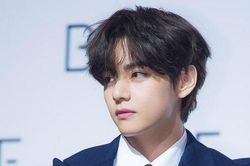 Tạo hình V BTS trong 'Dynamite' hóa điệp viên trong manga?
