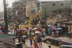 Sập tòa nhà 4 tầng ở Nigeria, hơn 30 người thương vong