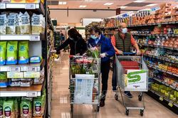 Italy dỡ bỏ hầu hết các biện pháp hạn chế phòng dịch COVID-19