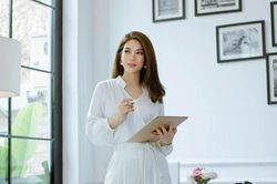 Bị hỏi về lần đầu thấy hình ảnh của mình và tình trẻ trên mạng xã hội, Trương Ngọc Ánh phản ứng ra sao?
