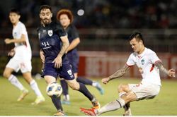 Trung vệ CLB HAGL được AFC vinh danh