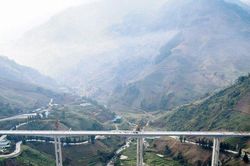 Cận cảnh cầu cạn cao nhất Việt Nam sắp hoàn thành