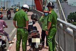 Kịp thời cứu sống cô gái nhảy cầu Bình Lợi