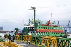 TPHCM: Cửa ngõ phía Đông và phía Tây, phà Cát Lái giao thông thông thoáng