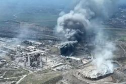 Ukraine: Giao tranh dữ dội ở nhà máy thép Azovstal sau lệnh ngừng bắn