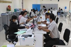 Đẩy mạnh thực hiện các nhóm tiện ích phục vụ giải quyết thủ tục hành chính, cung cấp dịch vụ công trực tuyến và phát triển công dân số