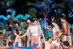Cảnh sinh hoạt miền biển Quảng Ninh được khéo léo tái hiện trên sân khấu thời trang