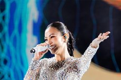 Ở Singapore suốt mấy năm, Thu Minh đánh tiếng trở lại